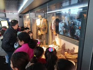 Çanakkale Mobil Müzesi Darende’de Ziyarete Açıldı: “Savaşın İzleri Vitrinde Anlatılıyor”