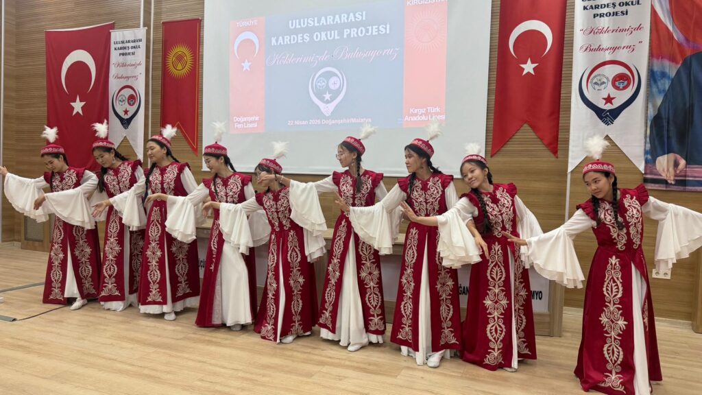 Doğanşehir’de Kardeşlik Buluşması: Kırgızistan’dan Gelen Öğrenciler Kültürlerini Tanıttı