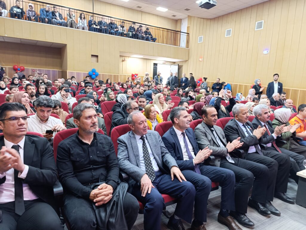 Otizm Farkındalık Ayı’nda Anlamlı Etkinlik: Özel Öğrencilerden Renkli Gösteriler