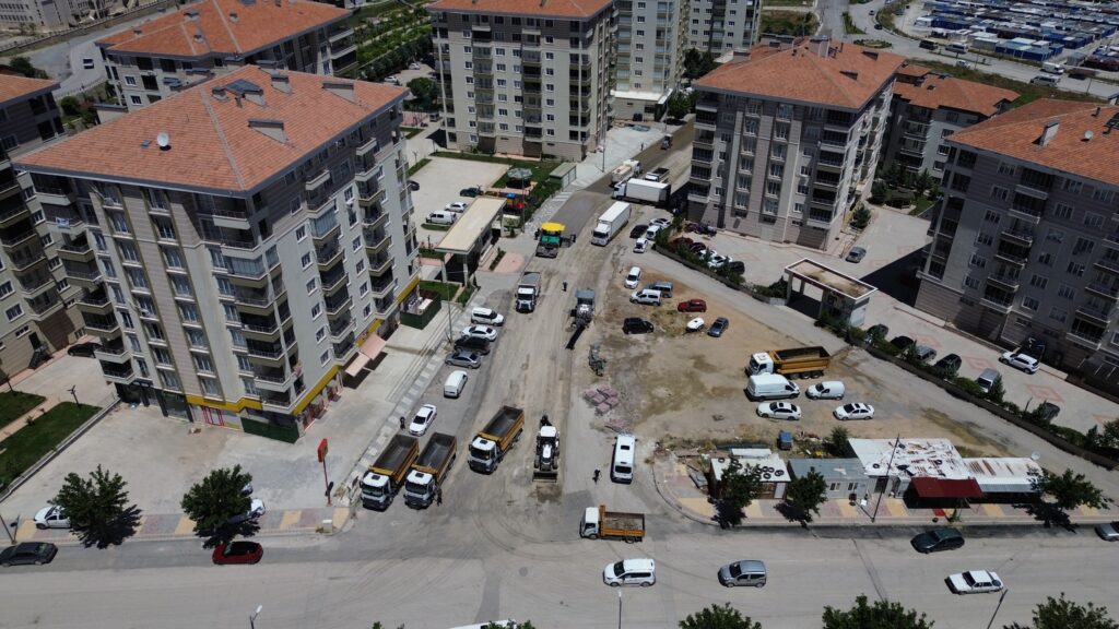Battalgazi’de Asfalt Seferberliği: Hatunsuyu ve Selçuklu Mahallelerinde Çalışmalar Sürüyor