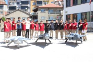 Hekimhanlı Öğrencilerden Geri Dönüşümle Savunma Sanayisine Selam