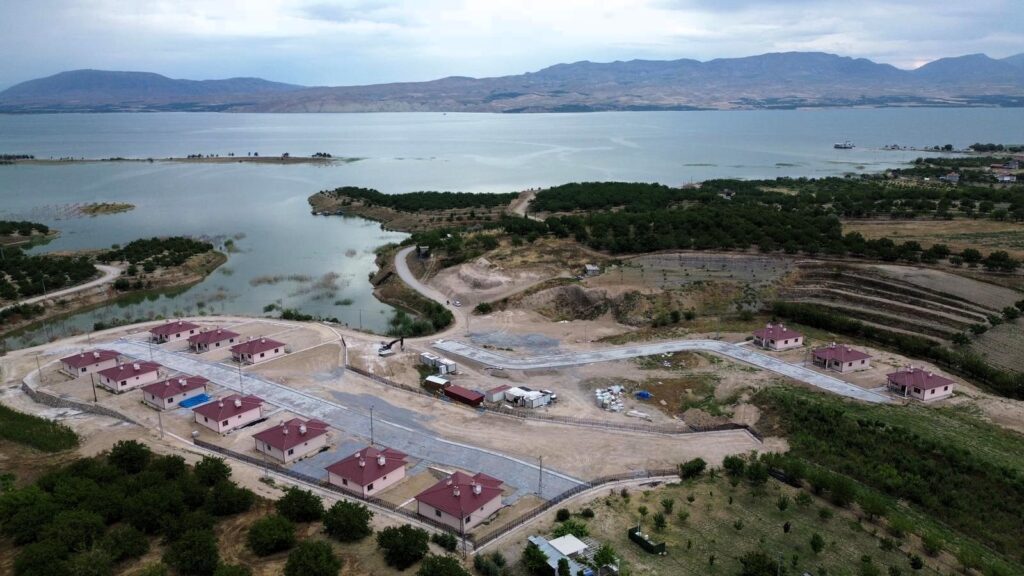 Kırsalda Yeni Yaşamın Adresi Battalgazi: Kadıçayırı Mahallesi Görenleri Hayran Bırakıyor