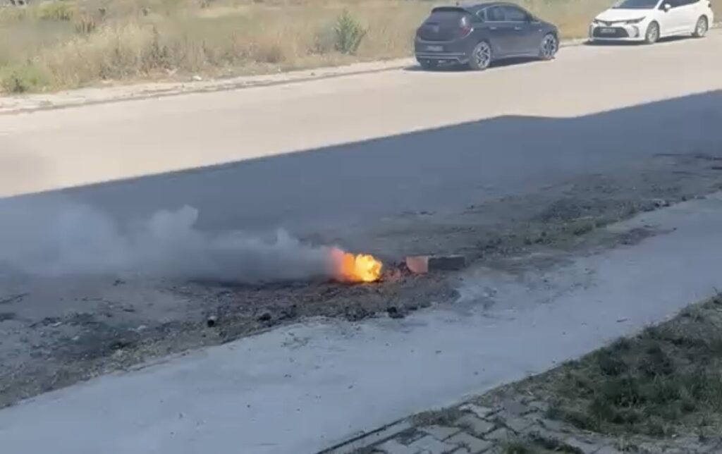 Yer Altındaki Elektrik Hattında Yangın Paniği