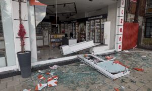 5 Dakikalık Fırtına Malatya’yı Altüst Etti