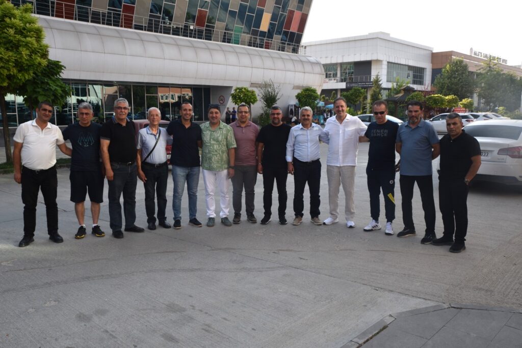 Dünya Şampiyonu Bilardocu Hacı Arap Yaman Malatya’da