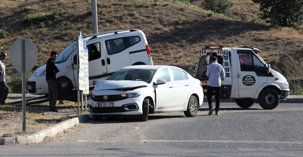 Hekimhan’da trafik kazası: 2 yaralı