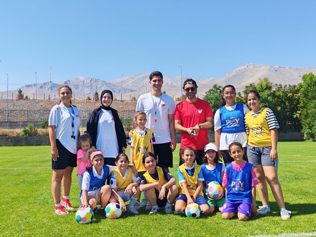 UEFA Playmakers Programı Malatya’da Minik Kızları Futbolla Buluşturdu
