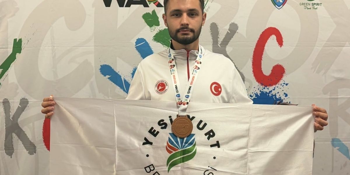Malatyalı Genç Kick Boksçudan Dünya Üçüncülüğü! Ömer Faruk Yılmaz Bronz Madalya Kazandı