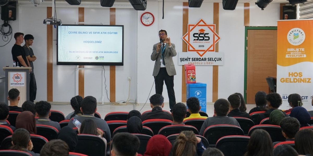 Yeşilyurt Belediyesi’nden Öğrencilere Sıfır Atık ve İklim Değişikliği Eğitimi