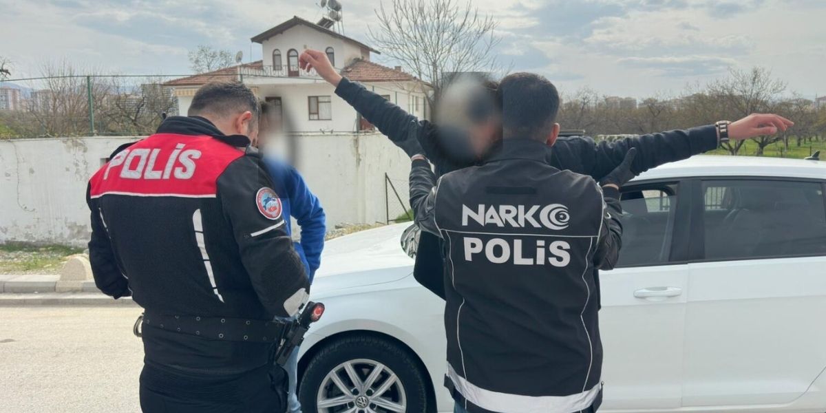 Manisa’daki Silahlı Saldırı Sonrası Malatya’da Okul Çevrelerinde Güvenlik Artırıldı