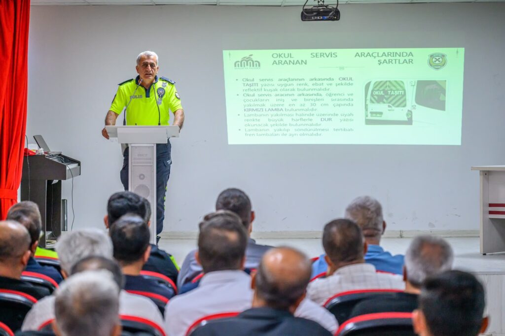 Okul Servislerine Yeni Dönem Öncesi Trafik Eğitimi