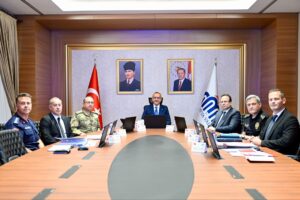 Vali Yavuz Başkanlığında Güvenlik Toplantısı: Bir Haftada 398 Olay Aydınlatıldı
