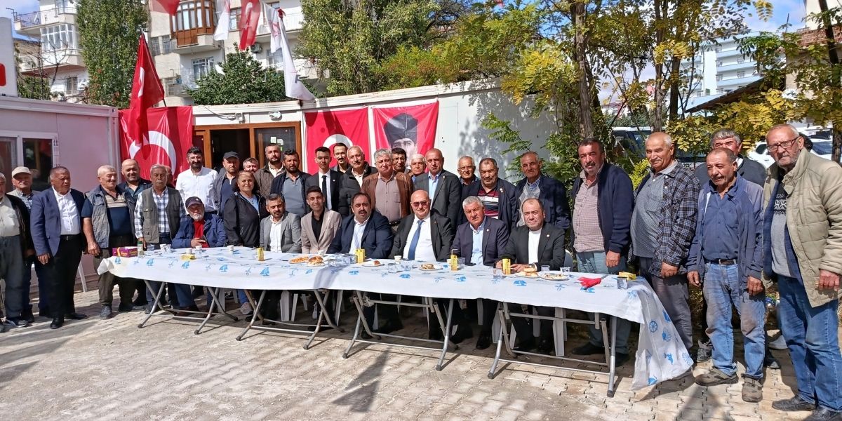 YENİ Parti Darende’de Haluk Ormancı Güven Tazeledi