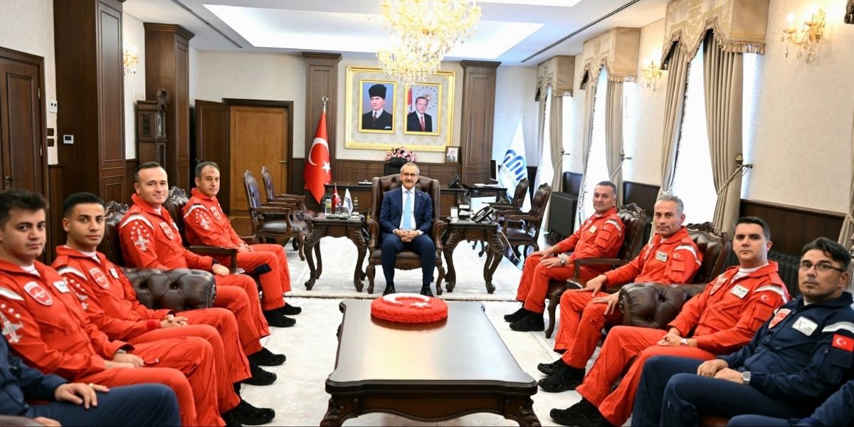 Türk Yıldızları Malatya Semalarında Uçacak: Vali Seddar Yavuz’dan Davet